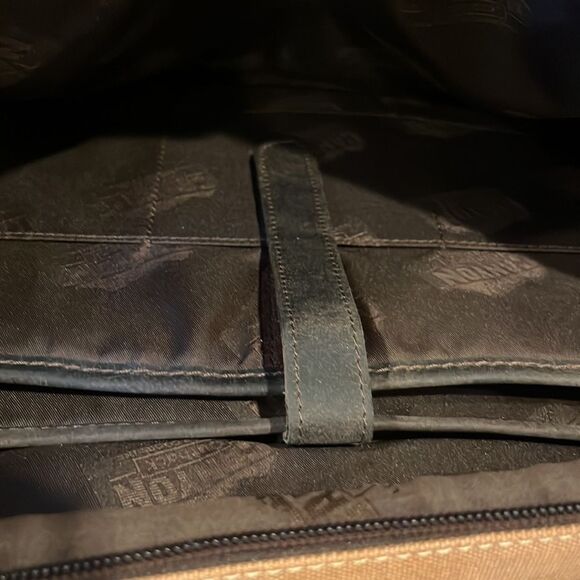 Auburn University Canyon Outback Canvas and Leather Messenger Laptop Bag - Picture 9 of 10